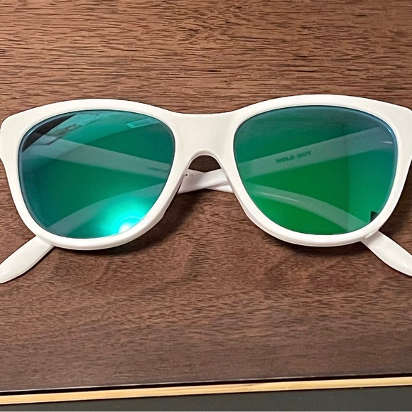 Oakley “Hold Out” Sunglasses - Picture 3 of 6